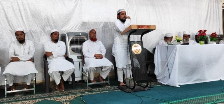 ایک مترجم ثقافتی سفیر ہوتا ہے جو مختلف تہذیب سے تعلق رکھنے والے لوگوں کو جوڑتا ہے