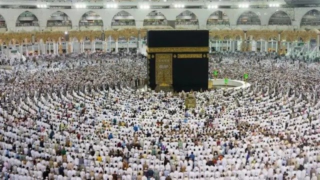حج یہ "مہاکمبھ" کا میلہ نہیں ہے !